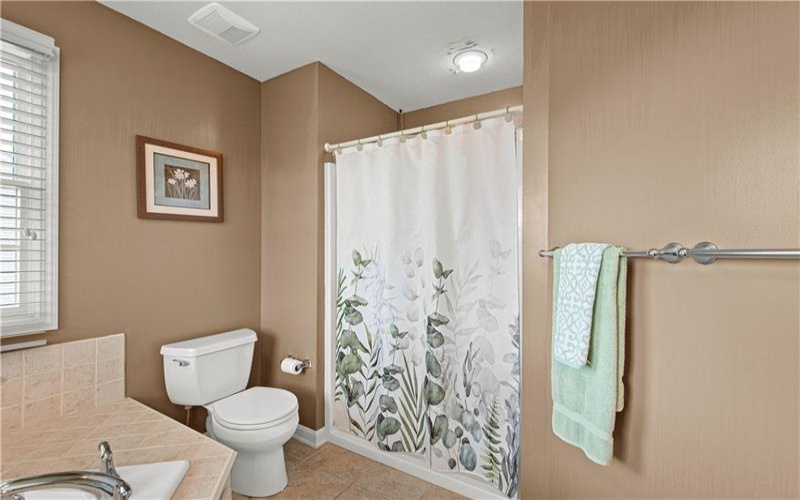 213 Walnut Drive, Eighty Four, 15330, 3 Bedrooms Bedrooms, 9 Rooms Rooms,2.1 BathroomsBathrooms,Residential,For Sale,Walnut Drive,1752517