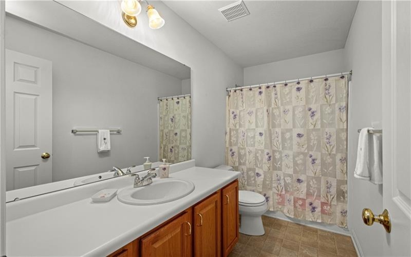213 Walnut Drive, Eighty Four, 15330, 3 Bedrooms Bedrooms, 9 Rooms Rooms,2.1 BathroomsBathrooms,Residential,For Sale,Walnut Drive,1752517