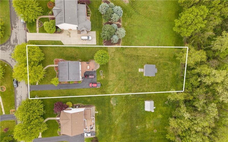 213 Walnut Drive, Eighty Four, 15330, 3 Bedrooms Bedrooms, 9 Rooms Rooms,2.1 BathroomsBathrooms,Residential,For Sale,Walnut Drive,1752517