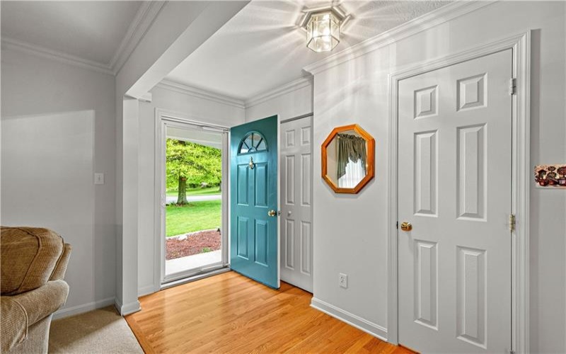 213 Walnut Drive, Eighty Four, 15330, 3 Bedrooms Bedrooms, 9 Rooms Rooms,2.1 BathroomsBathrooms,Residential,For Sale,Walnut Drive,1752517