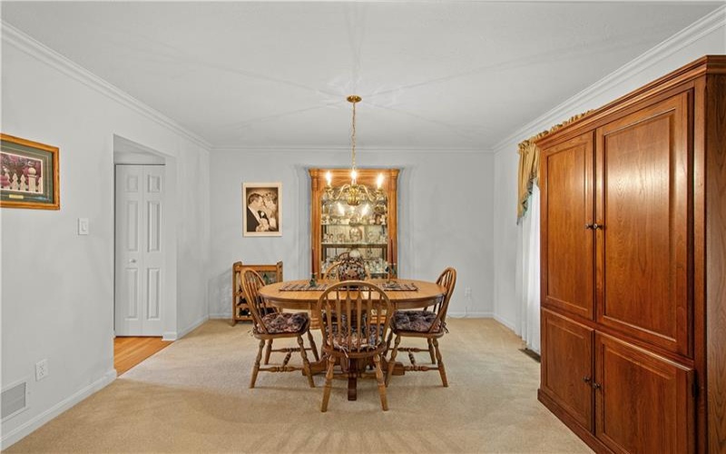 213 Walnut Drive, Eighty Four, 15330, 3 Bedrooms Bedrooms, 9 Rooms Rooms,2.1 BathroomsBathrooms,Residential,For Sale,Walnut Drive,1752517