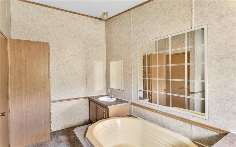 170 Silvis, Export, 15632, 4 Bedrooms Bedrooms, ,2 BathroomsBathrooms,Residential,For Sale,Silvis,1752638