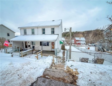 345 Top St, Smithfield, 15478, 2 Bedrooms Bedrooms, ,1 BathroomBathrooms,Residential,For Sale,Top St,1752675