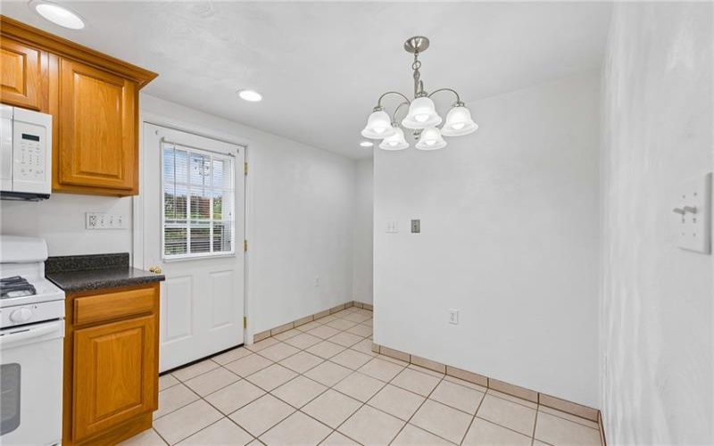 13400 Ridge Road, Irwin, 15642, 2 Bedrooms Bedrooms, 6 Rooms Rooms,2 BathroomsBathrooms,Residential,For Sale,Ridge Road,1752676