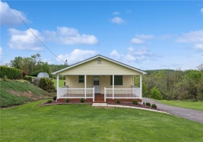 13400 Ridge Road, Irwin, 15642, 2 Bedrooms Bedrooms, 6 Rooms Rooms,2 BathroomsBathrooms,Residential,For Sale,Ridge Road,1752676