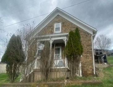 209 Redstone Church Rd, Perryopolis, 15473, 2 Bedrooms Bedrooms, 4 Rooms Rooms,1 BathroomBathrooms,Residential,For Sale,Redstone Church Rd,1752709
