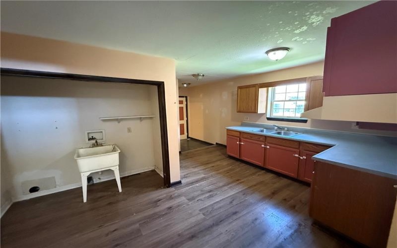 125 12th Street, Jeannette, 15644, 2 Bedrooms Bedrooms, ,1 BathroomBathrooms,Residential,For Sale,12th Street,1752728