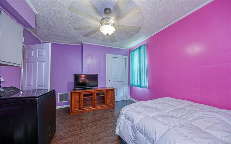 227 5th STREET, Youngwood, 15697, 4 Bedrooms Bedrooms, 8 Rooms Rooms,2 BathroomsBathrooms,Residential,For Sale,5th,1752730