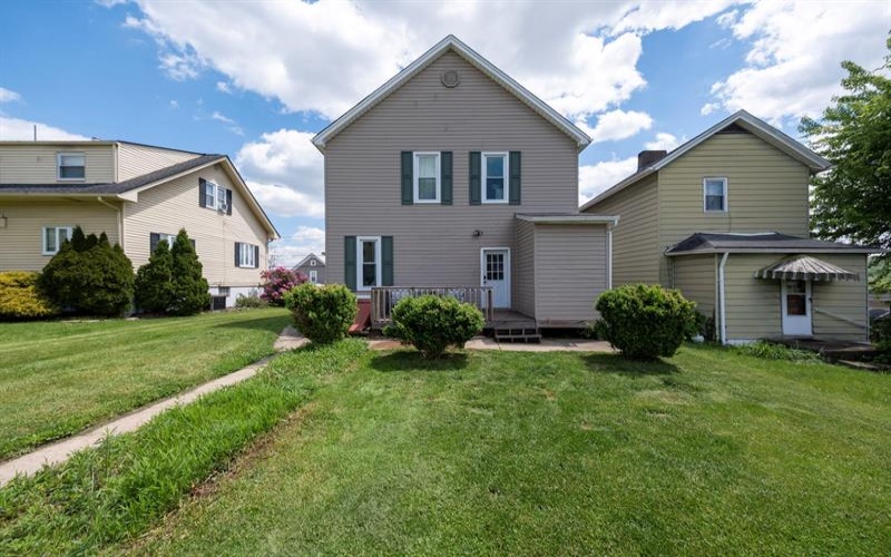 227 5th STREET, Youngwood, 15697, 4 Bedrooms Bedrooms, 8 Rooms Rooms,2 BathroomsBathrooms,Residential,For Sale,5th,1752730