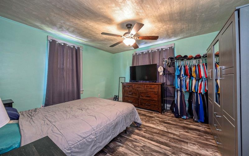 227 5th STREET, Youngwood, 15697, 4 Bedrooms Bedrooms, 8 Rooms Rooms,2 BathroomsBathrooms,Residential,For Sale,5th,1752730