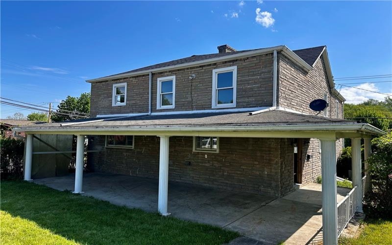 109 Pittsburgh Rd, Bentleyville, 15314, 4 Bedrooms Bedrooms, 8 Rooms Rooms,2 BathroomsBathrooms,Residential,For Sale,Pittsburgh Rd,1752736
