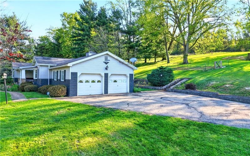 1188 Willowbrook Road, Rostraver Twp, 15012, 2 Bedrooms Bedrooms, 9 Rooms Rooms,2 BathroomsBathrooms,Residential,For Sale,Willowbrook Road,1752778