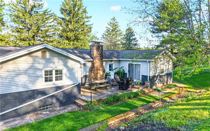 1188 Willowbrook Road, Rostraver Twp, 15012, 2 Bedrooms Bedrooms, 9 Rooms Rooms,2 BathroomsBathrooms,Residential,For Sale,Willowbrook Road,1752778
