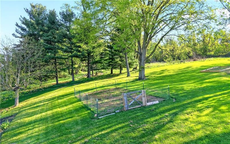 1188 Willowbrook Road, Rostraver Twp, 15012, 2 Bedrooms Bedrooms, 9 Rooms Rooms,2 BathroomsBathrooms,Residential,For Sale,Willowbrook Road,1752778