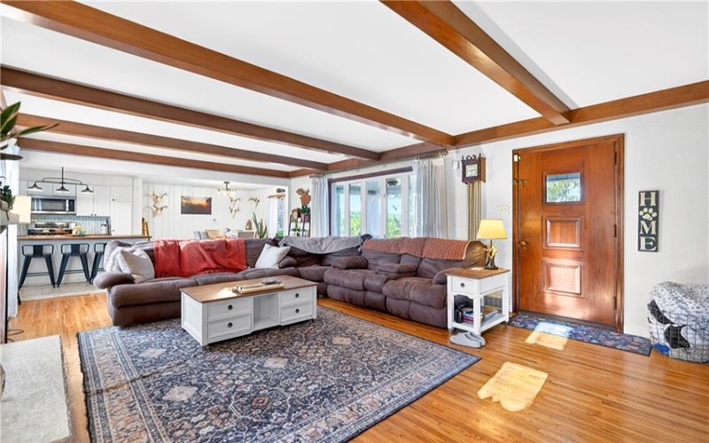 1188 Willowbrook Road, Rostraver Twp, 15012, 2 Bedrooms Bedrooms, 9 Rooms Rooms,2 BathroomsBathrooms,Residential,For Sale,Willowbrook Road,1752778