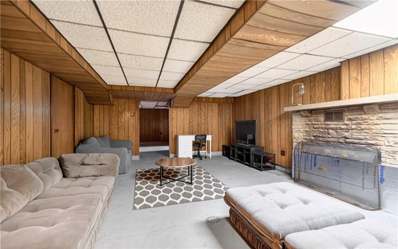 1188 Willowbrook Road, Rostraver Twp, 15012, 2 Bedrooms Bedrooms, 9 Rooms Rooms,2 BathroomsBathrooms,Residential,For Sale,Willowbrook Road,1752778