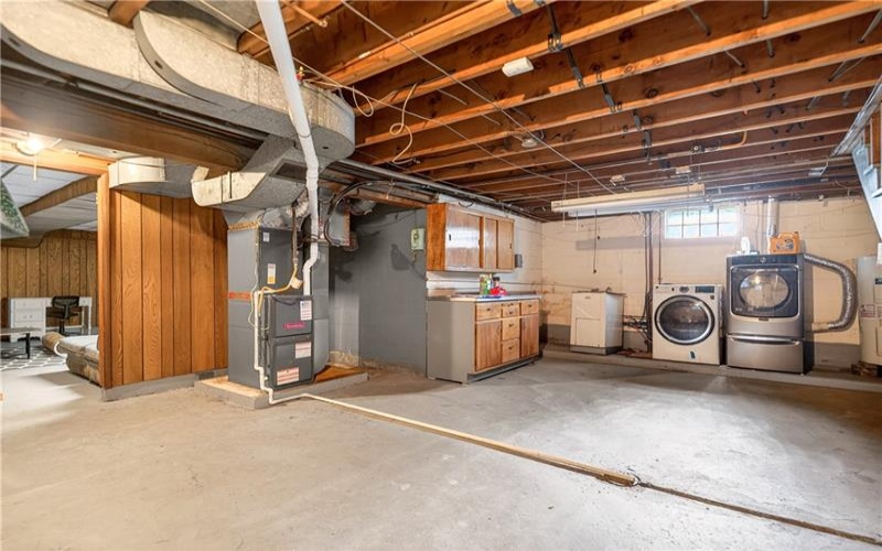 1188 Willowbrook Road, Rostraver Twp, 15012, 2 Bedrooms Bedrooms, 9 Rooms Rooms,2 BathroomsBathrooms,Residential,For Sale,Willowbrook Road,1752778