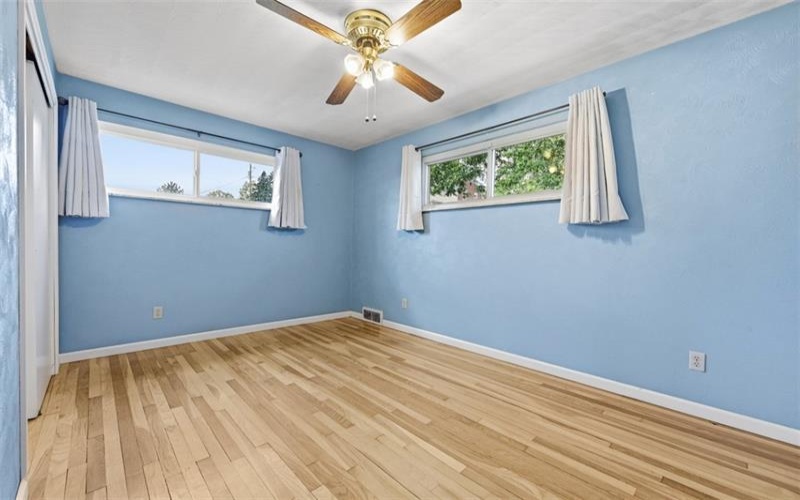 12000 Lee Dr, Irwin, 15642, 3 Bedrooms Bedrooms, 8 Rooms Rooms,1.1 BathroomsBathrooms,Residential,For Sale,Lee Dr,1752780