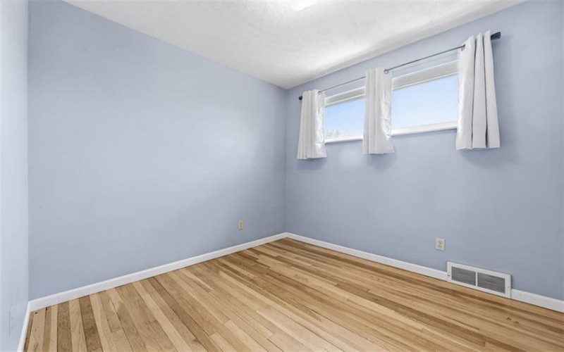 12000 Lee Dr, Irwin, 15642, 3 Bedrooms Bedrooms, 8 Rooms Rooms,1.1 BathroomsBathrooms,Residential,For Sale,Lee Dr,1752780