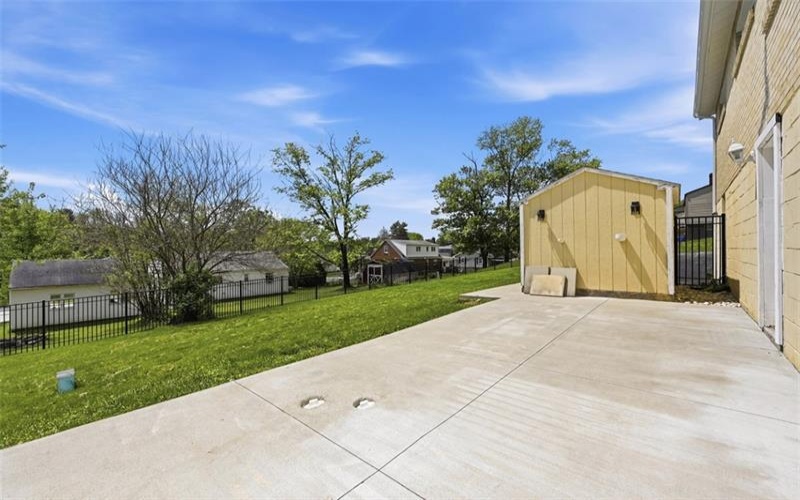 12000 Lee Dr, Irwin, 15642, 3 Bedrooms Bedrooms, 8 Rooms Rooms,1.1 BathroomsBathrooms,Residential,For Sale,Lee Dr,1752780