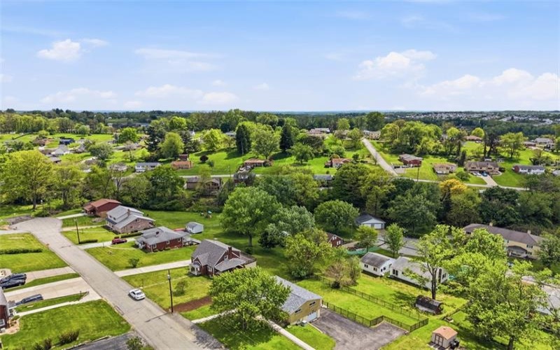12000 Lee Dr, Irwin, 15642, 3 Bedrooms Bedrooms, 8 Rooms Rooms,1.1 BathroomsBathrooms,Residential,For Sale,Lee Dr,1752780