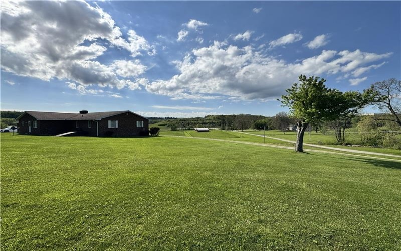 48 Misty Meadows Lane, Uniontown, 15401, 3 Bedrooms Bedrooms, ,2 BathroomsBathrooms,Residential,For Sale,Misty Meadows Lane,1752796