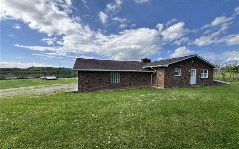 48 Misty Meadows Lane, Uniontown, 15401, 3 Bedrooms Bedrooms, ,2 BathroomsBathrooms,Residential,For Sale,Misty Meadows Lane,1752796
