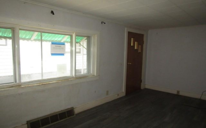 48 Locust St, Ellsworth, 15331, 2 Bedrooms Bedrooms, 5 Rooms Rooms,1 BathroomBathrooms,Residential,For Sale,Locust St,1752812