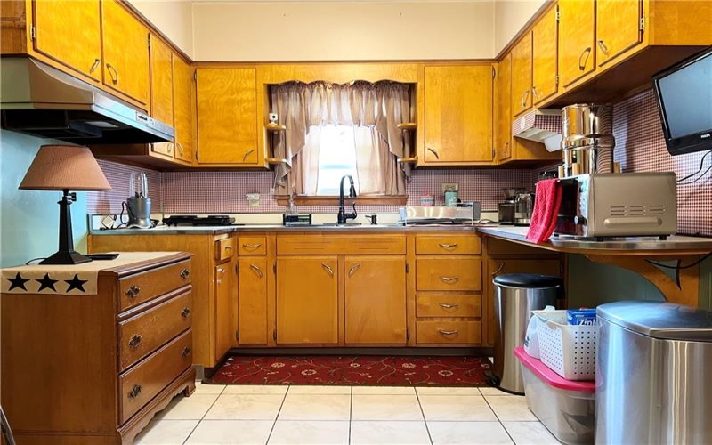 1673 Hancock Avenue, Oklahahoma, 15613, 3 Bedrooms Bedrooms, 7 Rooms Rooms,3 BathroomsBathrooms,Residential,For Sale,Hancock Avenue,1744315