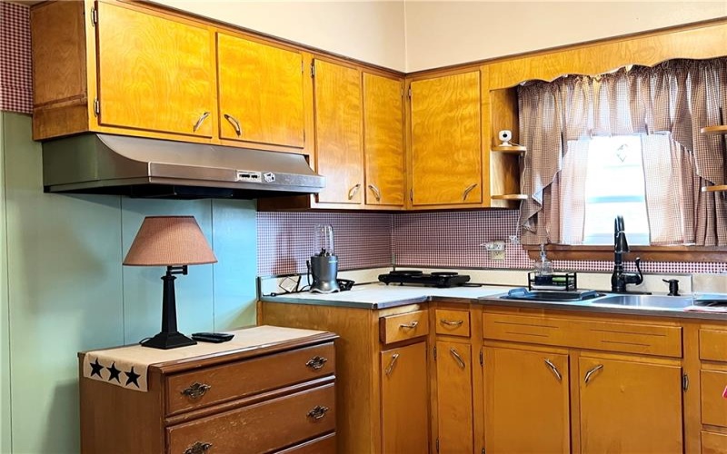 1673 Hancock Avenue, Oklahahoma, 15613, 3 Bedrooms Bedrooms, 7 Rooms Rooms,3 BathroomsBathrooms,Residential,For Sale,Hancock Avenue,1744315
