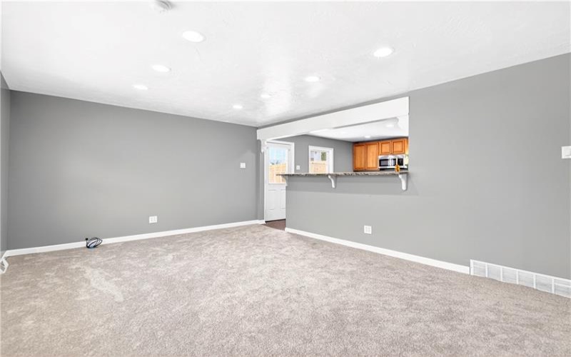 1590 Grange Road, Charleroi, 15022, 3 Bedrooms Bedrooms, 9 Rooms Rooms,2 BathroomsBathrooms,Residential,For Sale,Grange Road,1752665