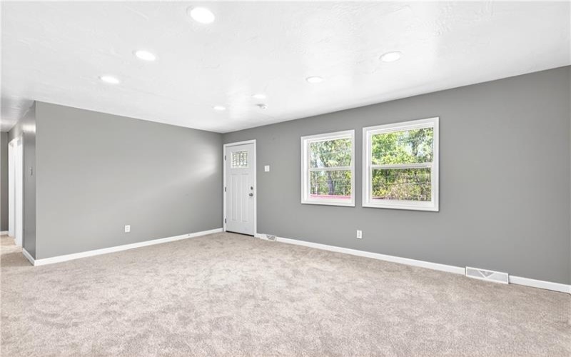1590 Grange Road, Charleroi, 15022, 3 Bedrooms Bedrooms, 9 Rooms Rooms,2 BathroomsBathrooms,Residential,For Sale,Grange Road,1752665