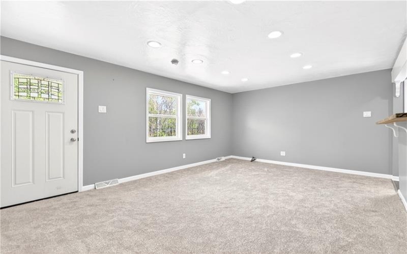 1590 Grange Road, Charleroi, 15022, 3 Bedrooms Bedrooms, 9 Rooms Rooms,2 BathroomsBathrooms,Residential,For Sale,Grange Road,1752665