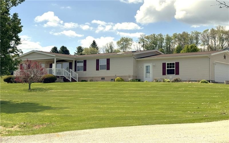 154 Angel Lane, Somerset, 15501, 3 Bedrooms Bedrooms, 7 Rooms Rooms,2 BathroomsBathrooms,Residential,For Sale,Angel Lane,1752871