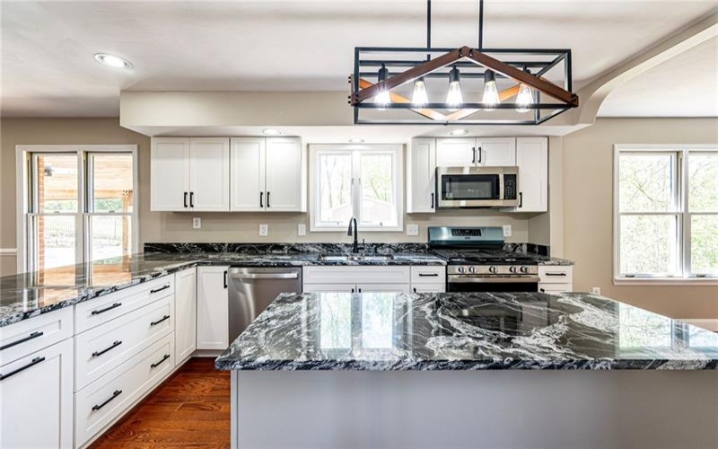 1120 Sandstone Rd, Greensburg, 15601, 4 Bedrooms Bedrooms, 9 Rooms Rooms,3.1 BathroomsBathrooms,Residential,For Sale,Sandstone Rd,1752868