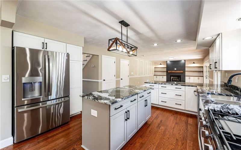1120 Sandstone Rd, Greensburg, 15601, 4 Bedrooms Bedrooms, 9 Rooms Rooms,3.1 BathroomsBathrooms,Residential,For Sale,Sandstone Rd,1752868