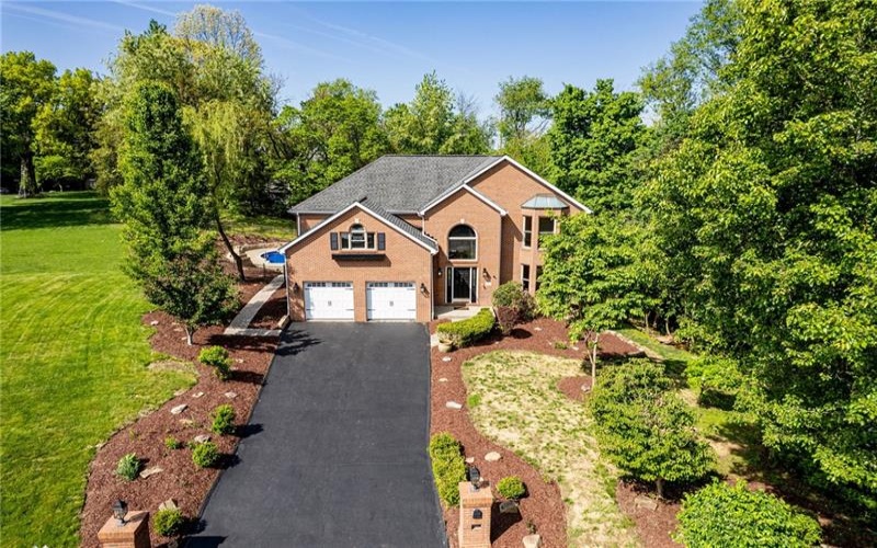1120 Sandstone Rd, Greensburg, 15601, 4 Bedrooms Bedrooms, 9 Rooms Rooms,3.1 BathroomsBathrooms,Residential,For Sale,Sandstone Rd,1752868
