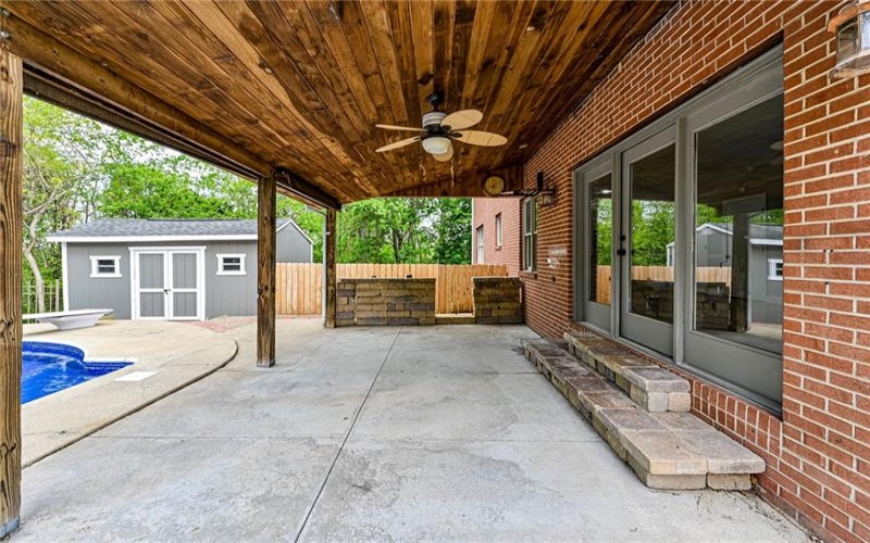 1120 Sandstone Rd, Greensburg, 15601, 4 Bedrooms Bedrooms, 9 Rooms Rooms,3.1 BathroomsBathrooms,Residential,For Sale,Sandstone Rd,1752868
