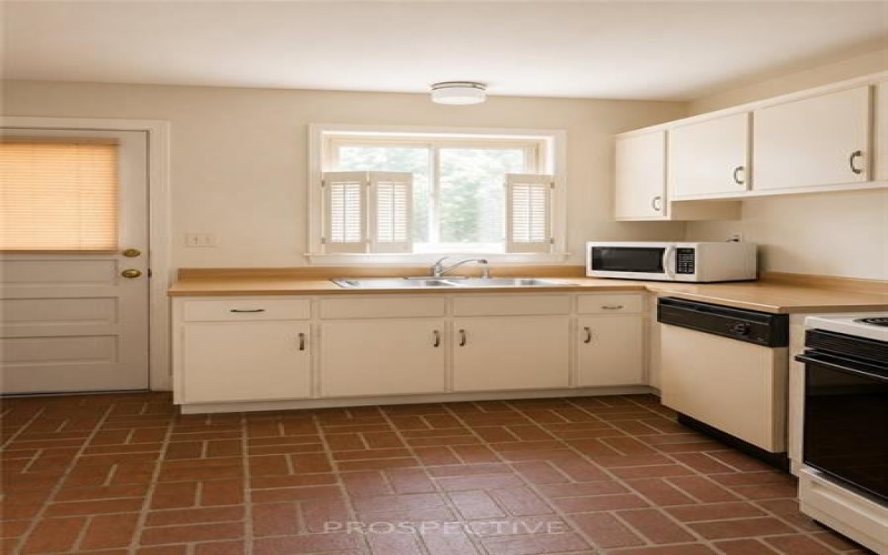 1300 Graham Ave, Monessen, 15062, 3 Bedrooms Bedrooms, 10 Rooms Rooms,2 BathroomsBathrooms,Residential,For Sale,Graham Ave,1751649