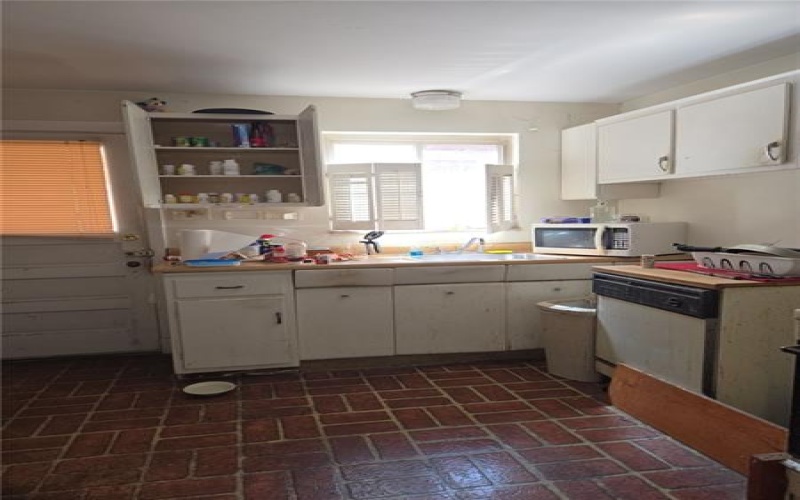 1300 Graham Ave, Monessen, 15062, 3 Bedrooms Bedrooms, 10 Rooms Rooms,2 BathroomsBathrooms,Residential,For Sale,Graham Ave,1751649