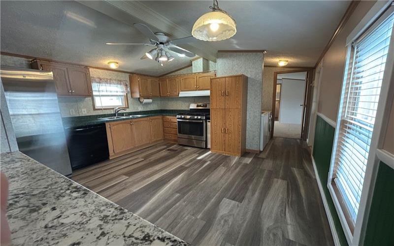 28 Hilltop Dr, Finleyville, 15332, 3 Bedrooms Bedrooms, 8 Rooms Rooms,2 BathroomsBathrooms,Residential,For Sale,Hilltop Dr,1752876