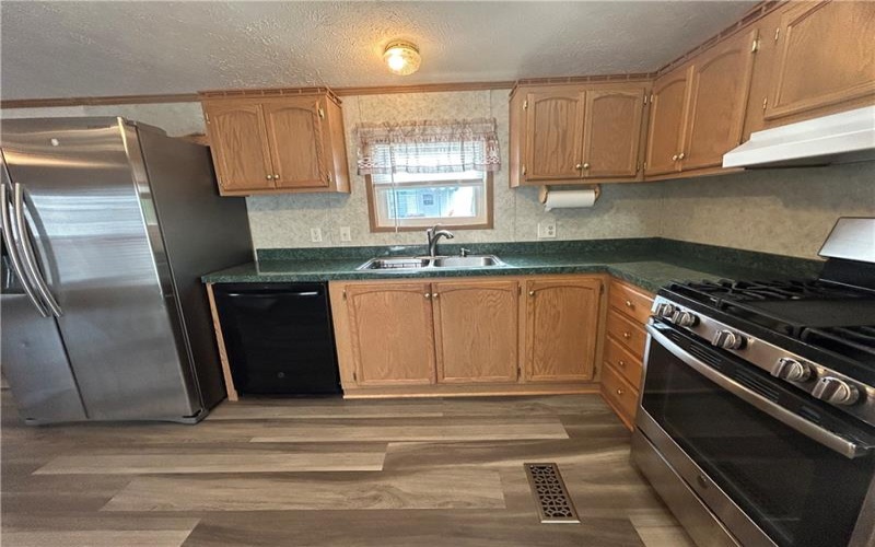 28 Hilltop Dr, Finleyville, 15332, 3 Bedrooms Bedrooms, 8 Rooms Rooms,2 BathroomsBathrooms,Residential,For Sale,Hilltop Dr,1752876