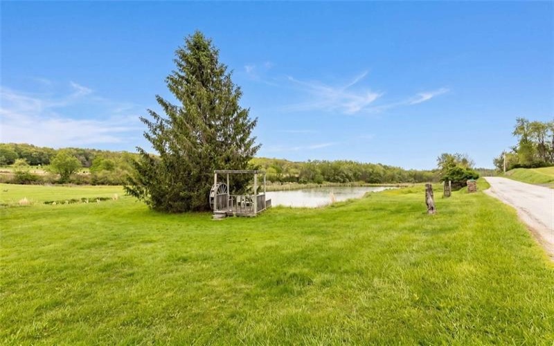258 Firestone Rd, Greensburg, 15601, 3 Bedrooms Bedrooms, 10 Rooms Rooms,2.1 BathroomsBathrooms,Residential,For Sale,Firestone Rd,1752919