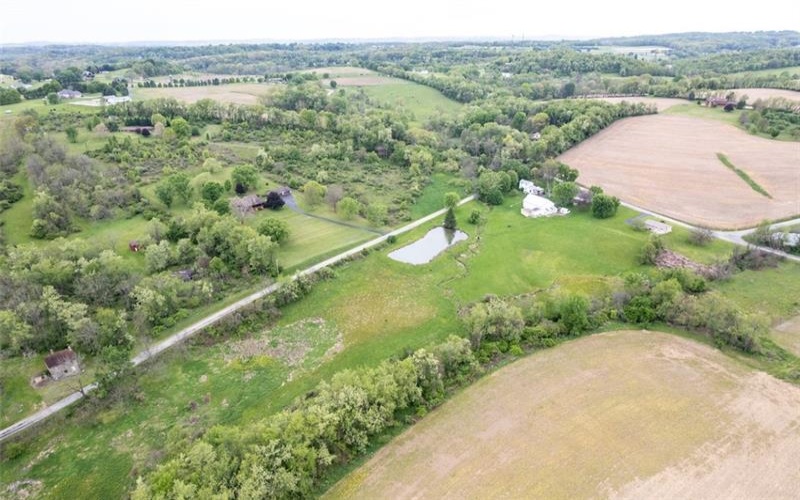 258 Firestone Rd, Greensburg, 15601, 3 Bedrooms Bedrooms, 10 Rooms Rooms,2.1 BathroomsBathrooms,Residential,For Sale,Firestone Rd,1752919