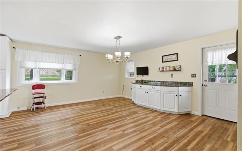 258 Firestone Rd, Greensburg, 15601, 3 Bedrooms Bedrooms, 10 Rooms Rooms,2.1 BathroomsBathrooms,Residential,For Sale,Firestone Rd,1752919