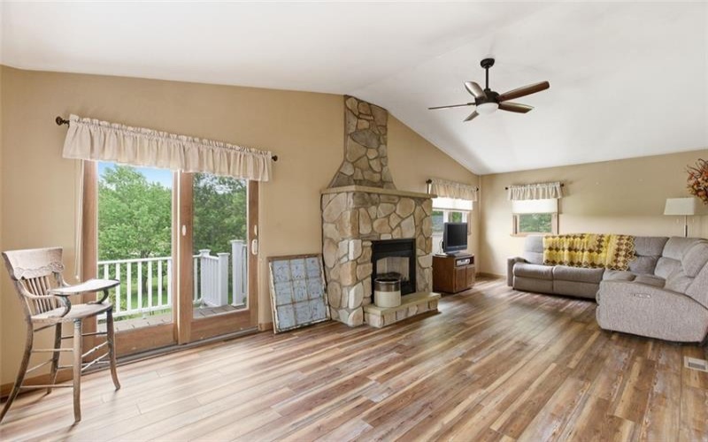 258 Firestone Rd, Greensburg, 15601, 3 Bedrooms Bedrooms, 10 Rooms Rooms,2.1 BathroomsBathrooms,Residential,For Sale,Firestone Rd,1752919