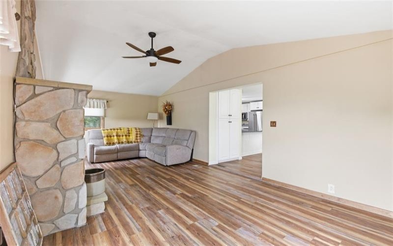 258 Firestone Rd, Greensburg, 15601, 3 Bedrooms Bedrooms, 10 Rooms Rooms,2.1 BathroomsBathrooms,Residential,For Sale,Firestone Rd,1752919