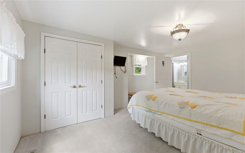 258 Firestone Rd, Greensburg, 15601, 3 Bedrooms Bedrooms, 10 Rooms Rooms,2.1 BathroomsBathrooms,Residential,For Sale,Firestone Rd,1752919