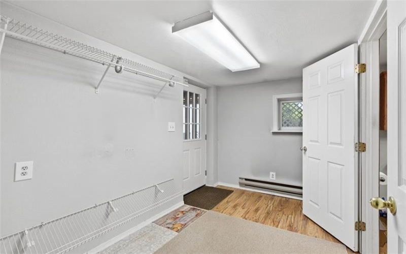 258 Firestone Rd, Greensburg, 15601, 3 Bedrooms Bedrooms, 10 Rooms Rooms,2.1 BathroomsBathrooms,Residential,For Sale,Firestone Rd,1752919