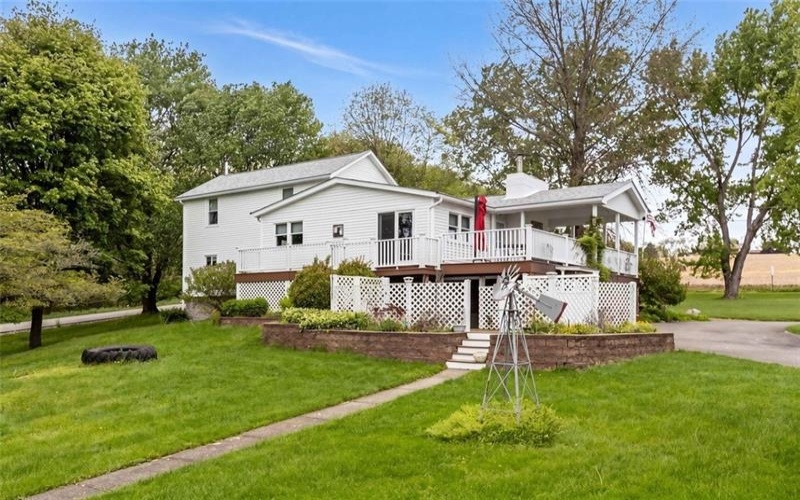 258 Firestone Rd, Greensburg, 15601, 3 Bedrooms Bedrooms, 10 Rooms Rooms,2.1 BathroomsBathrooms,Residential,For Sale,Firestone Rd,1752919